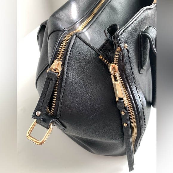 Large Aldo Handbag - Picture 7 of 9